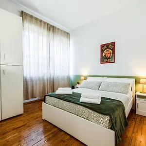 Appartamento Milanese Elegance - 15 Minutes Duomo, Milano